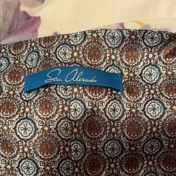 Elegant Maroon Men's Vest - Picture 2 of 5